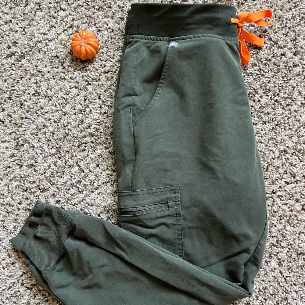🍃Figs Petit Joggers